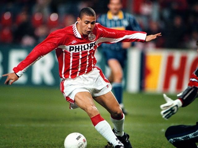 PureFooty10's tweet photo. Every legend starts somewhere https://t.co/PFwhXRSSZ4