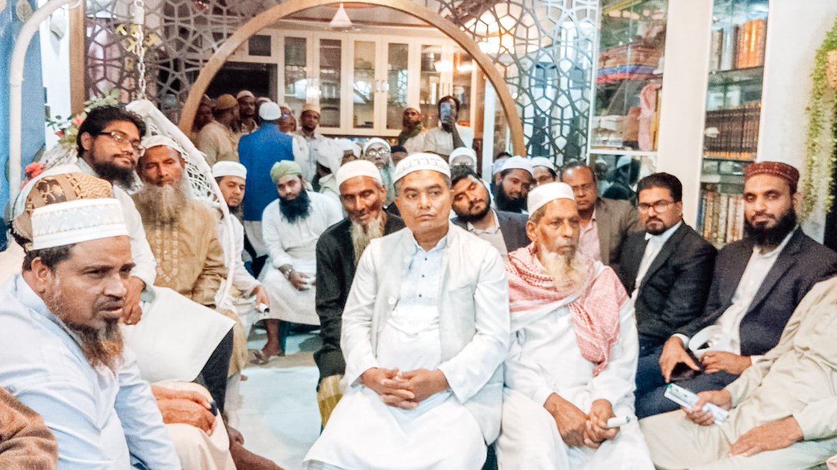 AbdulZabbarBd's tweet image. কতুবপুর ইউনিয়নের ১ নং ওয়ার্ডের মাহমুদপুর এলাকার বিশিষ্ট ব্যক্তিদের নিয়ে মতবিনিময়.......
#AdminPost
#abdul_zabbar
#naryangonj4
#vote_for_abdulzabbar 
#VoteForDaripalla 
#চলো_একসাথে_গড়ি_বাংলাদেশ