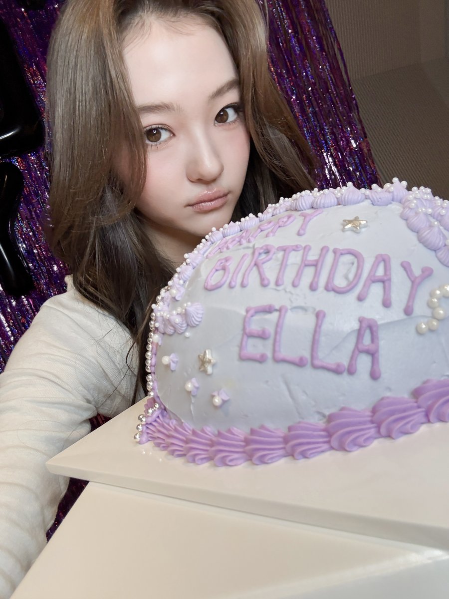 MEOVV_talk's tweet image. 폼폼s!!! 헐 벌써 폼폼이랑 두번째 생일이다! 
I am so grateful for each and every one of you every single day, and I hope the next years we spend together are just as happy as they are right now!! I love you 😚😚

#ELLA #엘라
#MEOVV #미야오
#HAPPY_BIRTHDAY_ELLA