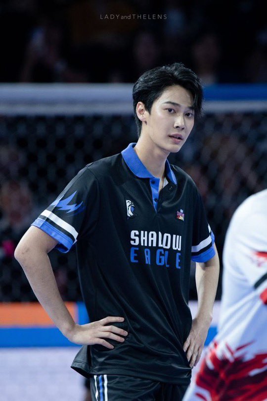 jigsawjaa's tweet image. เค้าว่าพี่นักบอลกับน้องนักบาสเค้าแอบคบกันมึงว่าจริงมั้ย ?