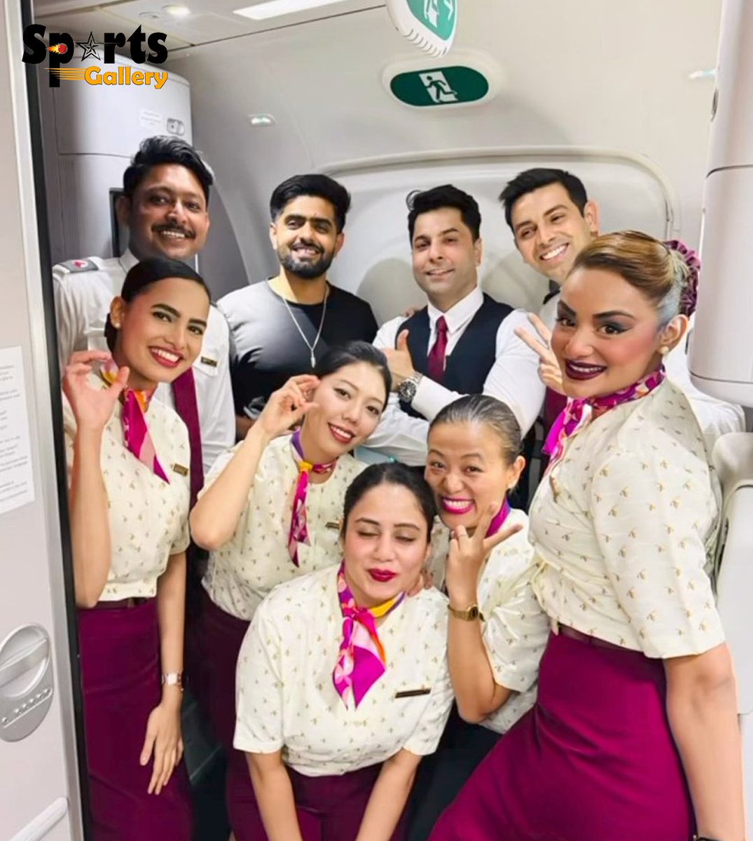 GallerySports's tweet image. Babar Azam’s BBL journey officially begins! 👍
Get ready for fireworks as he gears up to shine in Australia.

#BabarAzam #BigBash #BBL15 #SydneySixers #SportsGallery