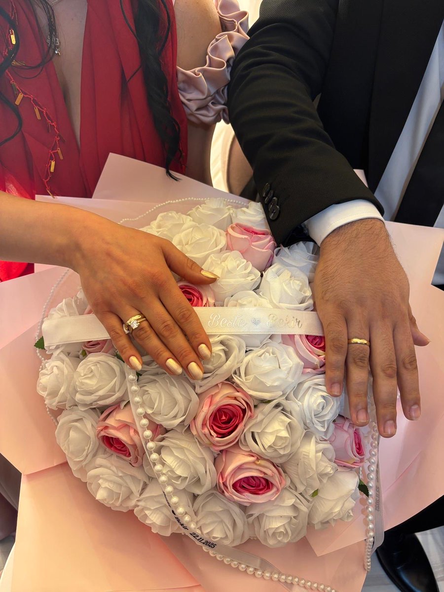 bbestesay's tweet photo. Kavuşmayı hak edecek kadar ayrı kalmıştık. Hayırlısıyla 🤍💍 @mrbekiirr https://t.co/kr47HwqLk3
