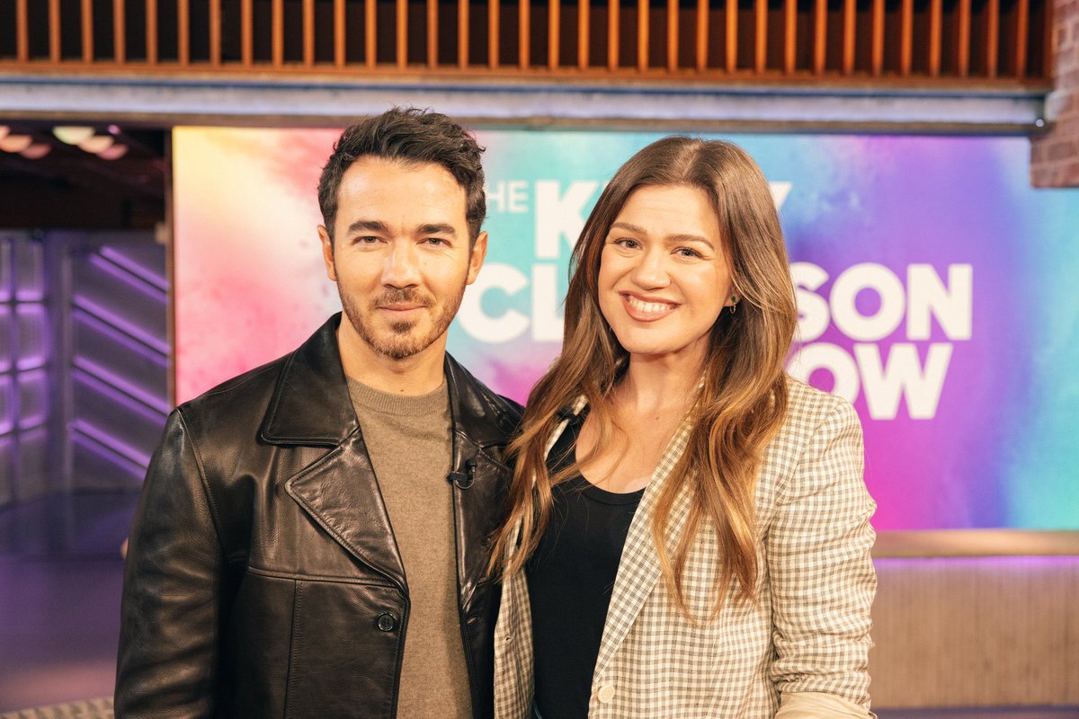 can’t believe this year has seen every single Jonas Brother appear on The Kelly Clarkson Show individually AND as a band 🥹