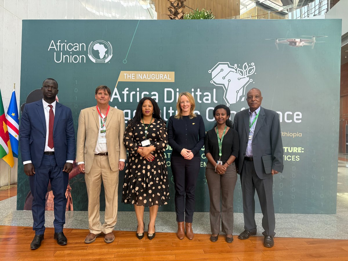 APD_AgricPolicy's tweet photo. The AU–Germany APD is honoured to join the African Union Commission (DARBE) and other partners in convening the Inaugural AU Digital Agriculture Conference 2025.

1–3 Dec | AU HQ, Addis Ababa

#DigitalAgriculture #AUC #APD #AgrifoodSystems #Innovation4Ag #ClimateSmartAg https://t.co/ei2XbGnT8c