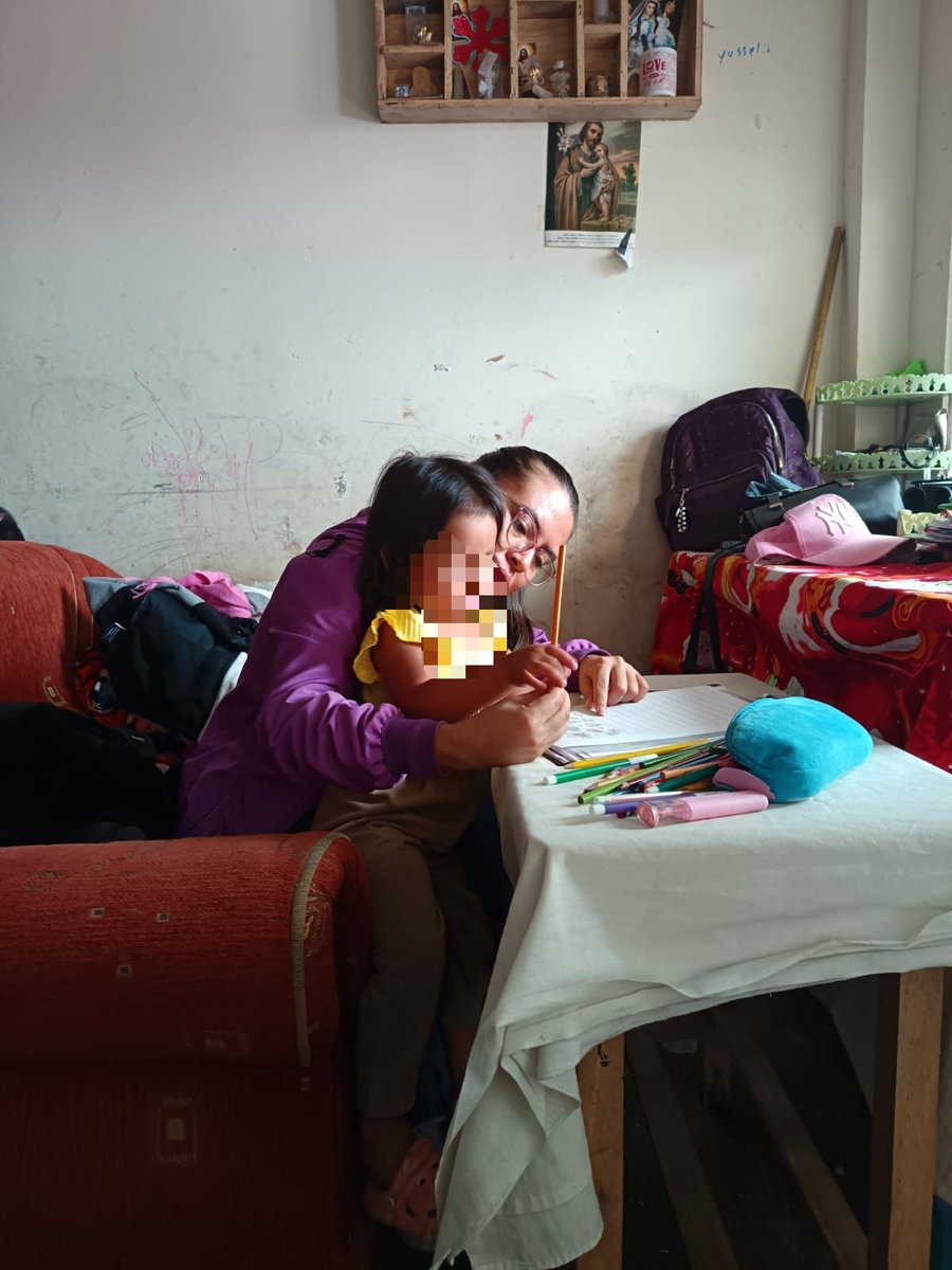 majosogo1's tweet image. 💜 Desde el Proyecto SIPS acompañamos de cerca a quienes forman parte de este proceso. A través de visitas domiciliarias, nuestro equipo técnico brinda apoyo pedagógico y refuerzos académicos personalizados, adaptados a las necesidades de cada usuario. 🌿📚