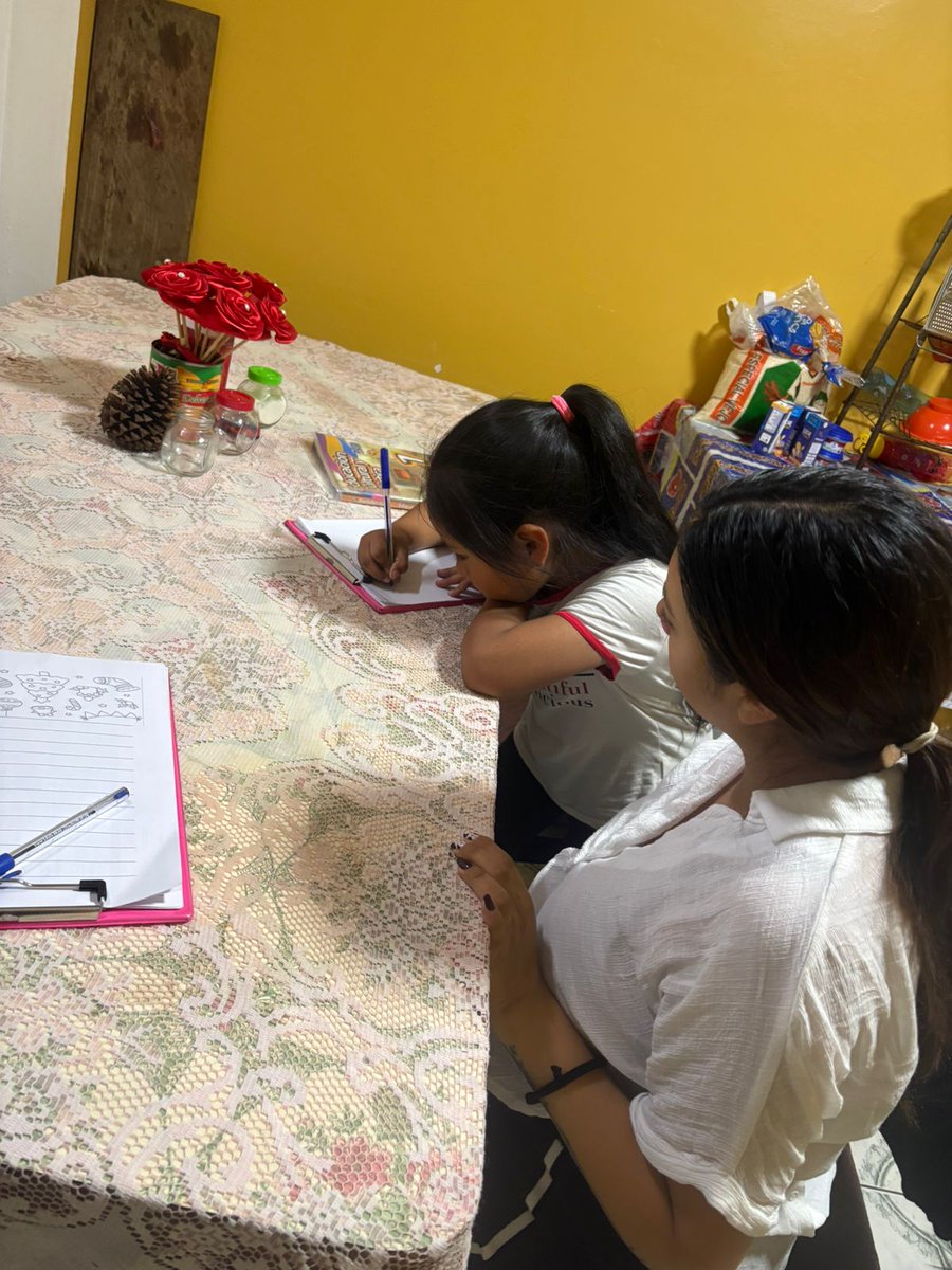 majosogo1's tweet image. 💜 Desde el Proyecto SIPS acompañamos de cerca a quienes forman parte de este proceso. A través de visitas domiciliarias, nuestro equipo técnico brinda apoyo pedagógico y refuerzos académicos personalizados, adaptados a las necesidades de cada usuario. 🌿📚