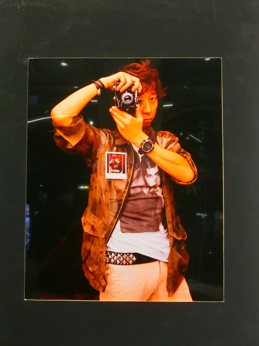 bambypunch's tweet photo. 今日は@zigen1さんの [The Portrait展] に行って来ました🎶
1階が #デパH で撮影された metamorphose作品約250枚 大好きなオナンちゃんやお友達もいっぱい✨
2階は26年前の世紀末肖像100数十枚…若かりし頃のhossyさんやレイチェルさん…ROBINちゃんにぴゅ～ピルちゃんがいて謎の感情でちょっと涙が🥲 https://t.co/ZaP4D4tcsX