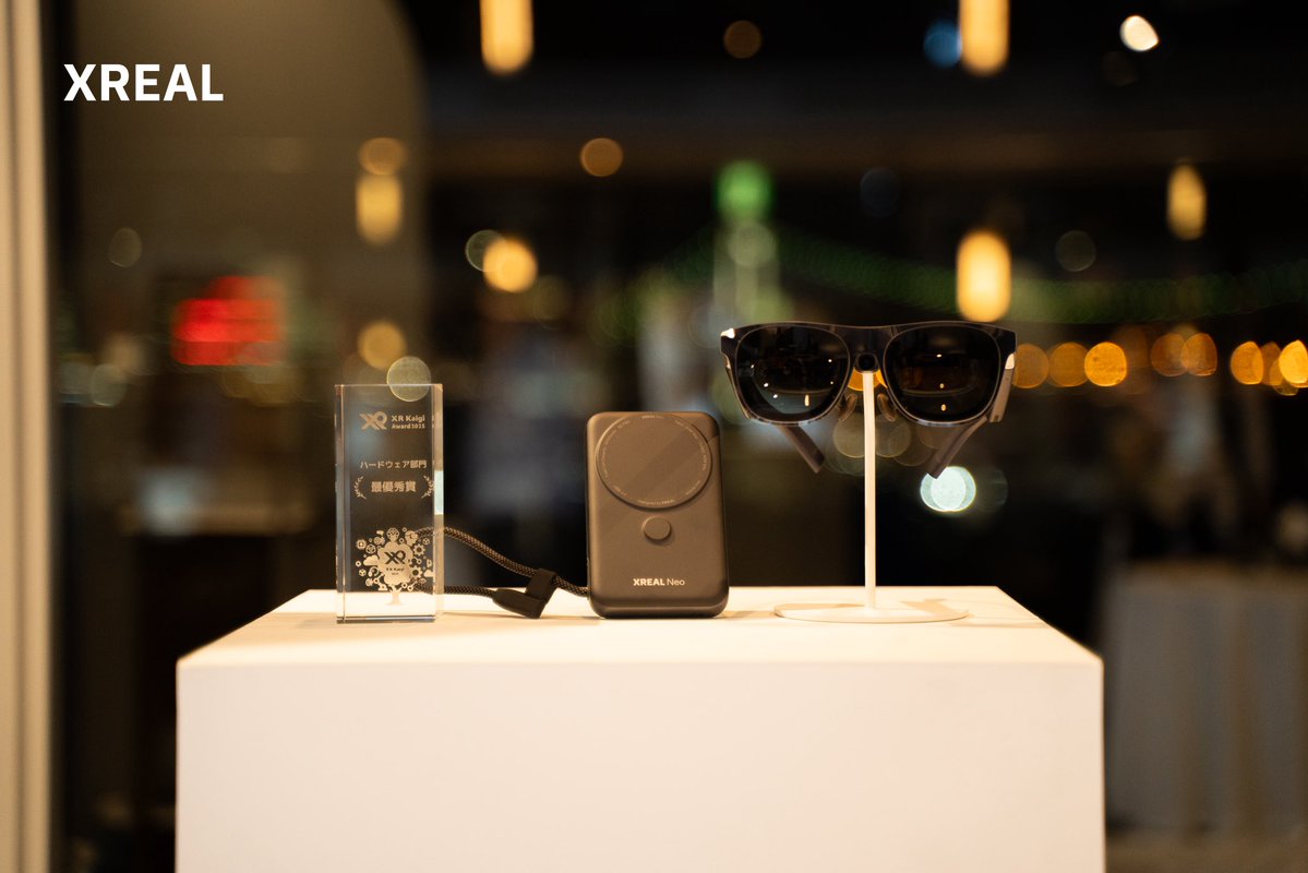 Gao_AR's tweet image. みんなさま
本当に素晴らしい一年でした！
みんなさまのお陰様で益々進化していきます。もっといろんな業界やジャンルの方にこのARグラスのXREALの良さを示しておきたい！
どうか、新しい一年も力貸してください！　

#XREAL  #AR #VR #XR