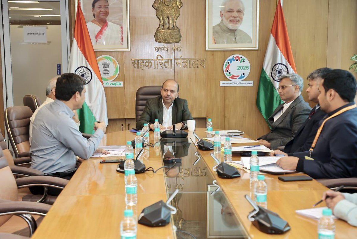 MinOfCooperatn's tweet image. Dr. Ashish Kumar Bhutani, Secretary, Ministry of Cooperation, chaired a meeting with the Officers of the Cooperative Bank of India Ltd. (COBI) on 1st December 2025 at Atal Akshay Urja Bhawan, New Delhi, to discuss matters pertaining to its banking licence.

The discussions…