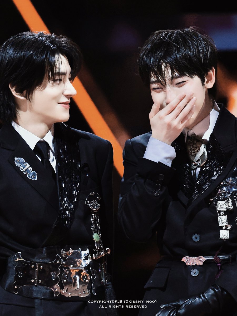 251128 MAMA

🫳🫳

#선우 #SUNOO #ソヌ #엔하이픈 
 #엔하이픈_선우