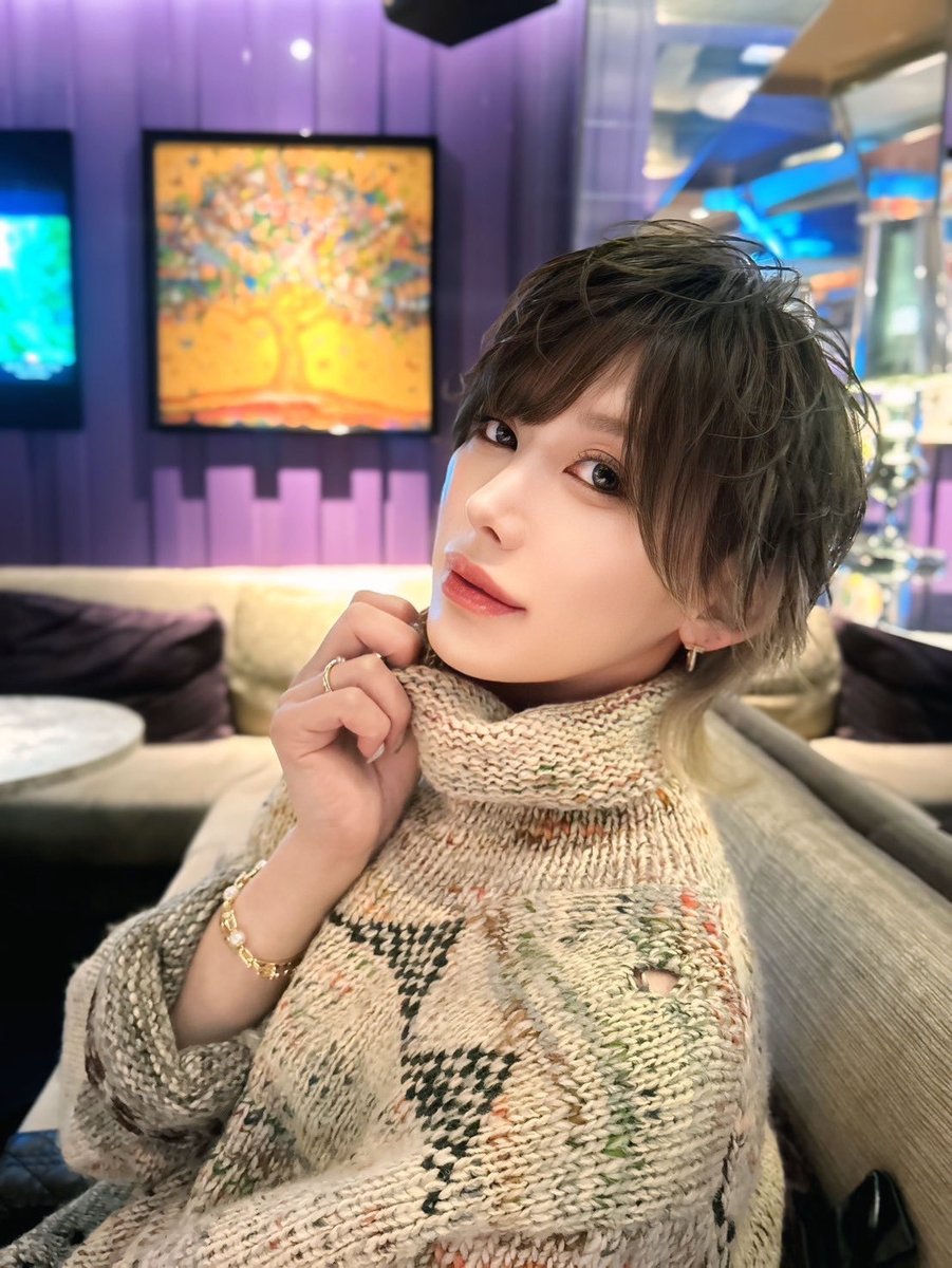 NoaZoooo's tweet photo. からあげクン食べさせられた🐈 https://t.co/bsCy7dfJ4z