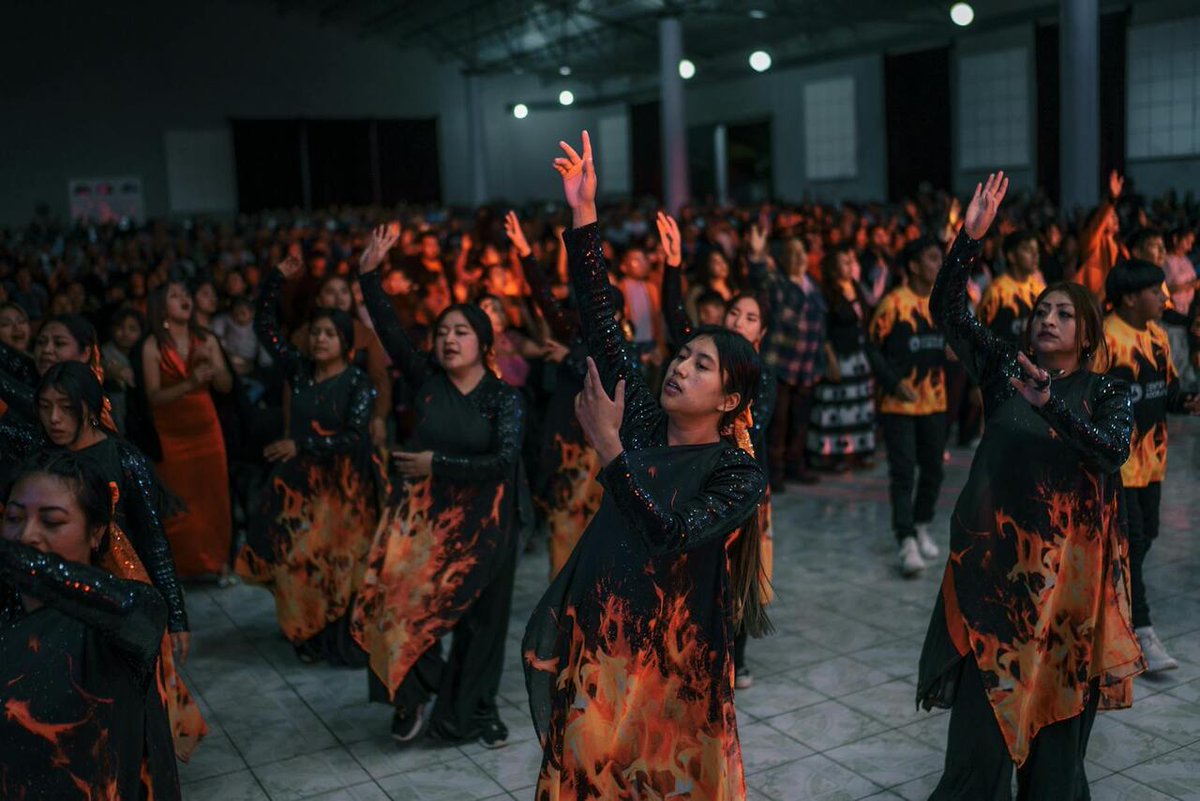 centcapglobal's tweet image. Mexico&apos;s 2025 fintech law update is here! 🇲🇽 Stricter AI governance, a full-throttle push for Open Finance, and new RegTech demands are reshaping its market. Is your strategy ready for the new era of Mexican finance? #Fintech #Mexico #LeyFintech #Regulac… cent.capital/news/financial…