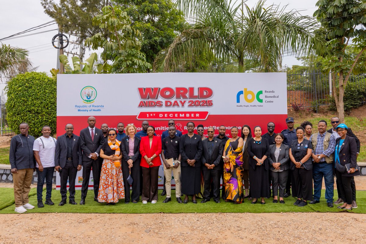 RBCRwanda's tweet image. Uyu munsi, Ikigo cy’Igihugu Gishinzwe Ubuzima hamwe n’abafatanyabikorwa bifatanije n’abatuye @Gasabo_District  mu kuzirikana Umunsi Mpuzamahanga wo Kurwanya SIDA. Ni igikorwa cyabereye mu Kigo Nderabuzima cya Kinyinya.

Ni umwanya wo kurebera hamwe ibyo u Rwanda rumaze kugeraho…