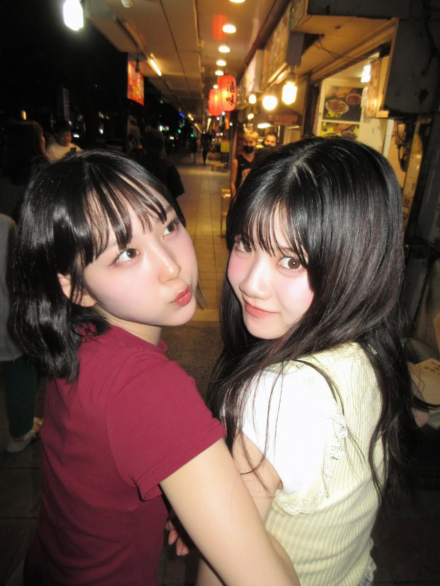 sarabarokku's tweet image. 「同じグループに、同じ京都府出身で、性格も背たけも似てて、同じ2007年の冬生まれの子がいるのが奇跡だなあって定期的に思います」