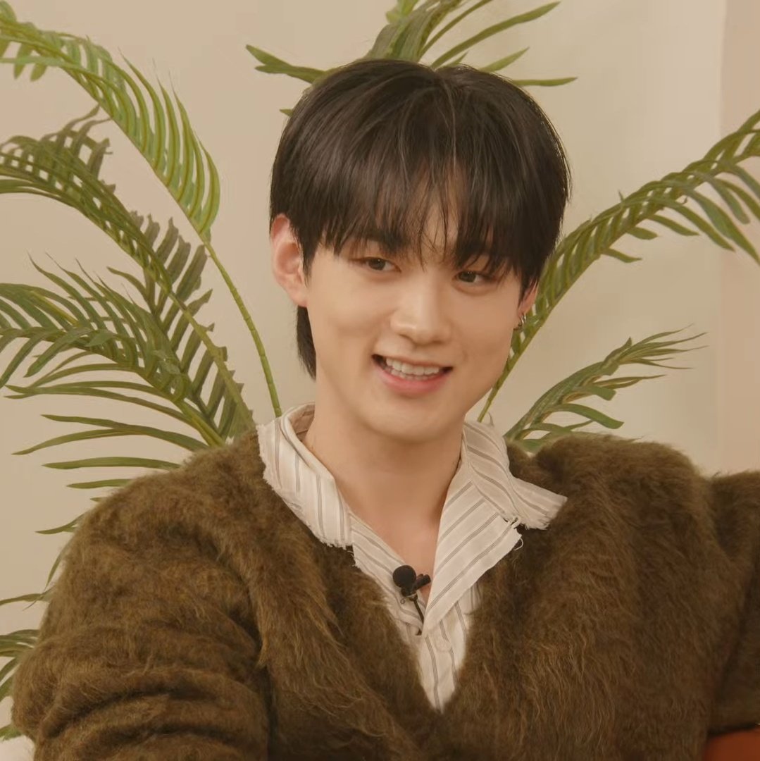 9yehye0n's tweet photo. 🥦
#YONGSEUNG #용승 
#VERIVERY #베리베리 https://t.co/huwzGgdw9d