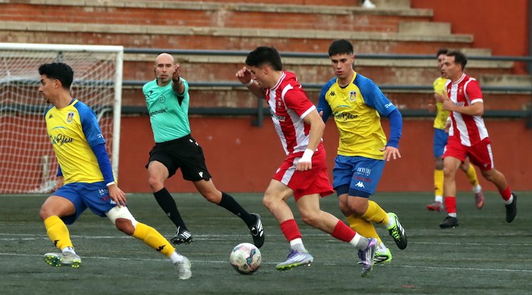 uecastelldefels's tweet image. #PrimerEquipUEC | 🟡🔵

📌 A la vostra disposició la CRÒNICA del partit @UEValls - @uecastelldefels (1-1) j11 #LlligaElit

▶️ &apos;Valuós punt &apos;in extremis&apos;&apos;
🔗 COMPLETA a tinyurl.com/msdhmpzd

📸 @El_Travesser 

#SomHiGrocs #2aLligaElit