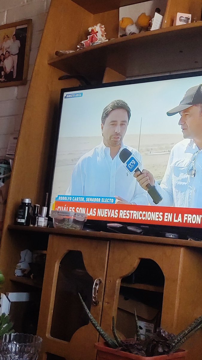 Kroqu3raXll3nar's tweet image. ¡Porque le dan tanta tribuna a este scw!  #carter