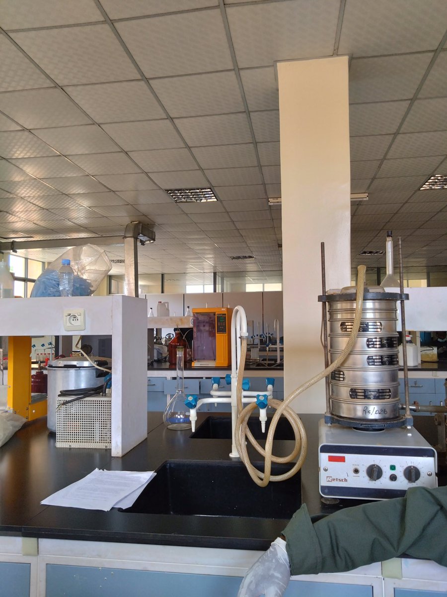 Agriculturenott's tweet image. Today I had an amazing opportunity to work in the Soil Analysis Laboratory at UR Huye. I learned how soil samples are collected,prepared,and tested to understand their nutrients and quality. It was a great hands-on experience that will help me improve my knowledge in agriculture