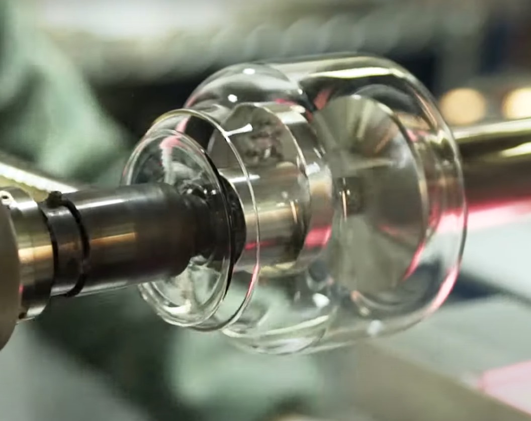 CoE_AM_MDS's tweet image. At #AMTZ, @CoE_AM_MDS for Advanced Glass Technologies is developing high-precision #borosilicate glass components for X-ray &amp;amp; CT tube systems, ensuring structural stability under high temperature and pushing India towards self-reliance in #MedicalTechnology! #MedTech #Innovation