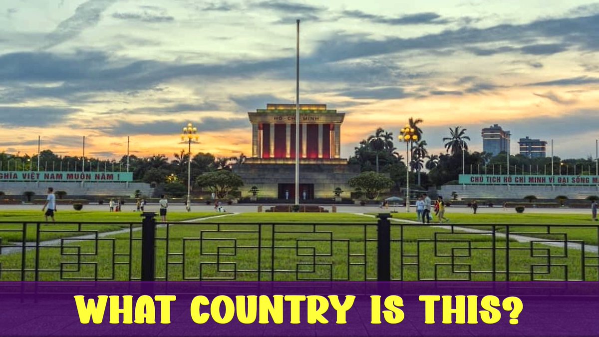 flags_book's tweet image. Today’s #FunWithoutFlags challenge takes you to a grand square and monument, can you guess the country from this scene without seeing its flag? #globetrotter #TravelGoals #Nacionales #geographyfun