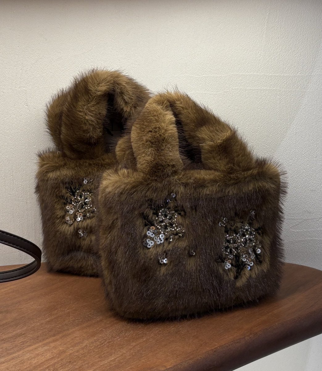 الإثنين 🤎🎄❣️