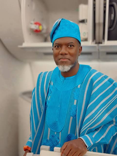 Whatever <a href="/renoomokri/">Reno Omokri</a> has said or done before, his recent actions and public commentary have overshadowed them. 
He has been a good ambassador/ spokesperson for Nigeria as a whole, not just the govt.
His public affairs commentary have shed so much light on knotty or controversial