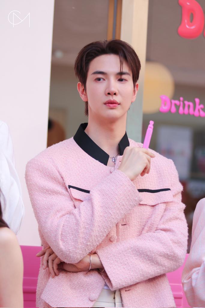 CM2Connect's tweet image. หล่อเท่ห์สุดๆ “แม็กกี้ รชต” ในงาน “BioActive+ X DONUT DISTURB: Gluta Cafe”

MAXKY X DONUT DISTURB 

#BioActivexMaxky 
#maxky_rp #แม็กกี้รชต 
#BioActivexDonutDisturb 
#Bioactiveth