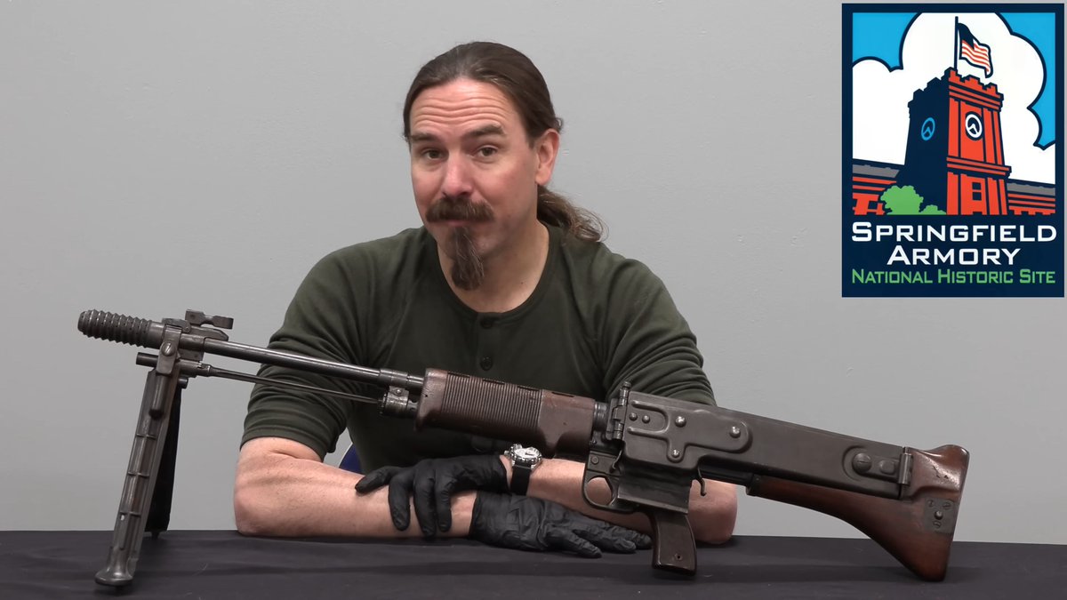 Southwood_'s tweet image. youtu.be/Xdwx17V_7VY 
フォーガットンウエポンさんがアメリカ国が1946年に試作したT44という機関銃を紹介しています
ストックはオリジナルを改造したものではなく完全に新造されたものなんだそうです