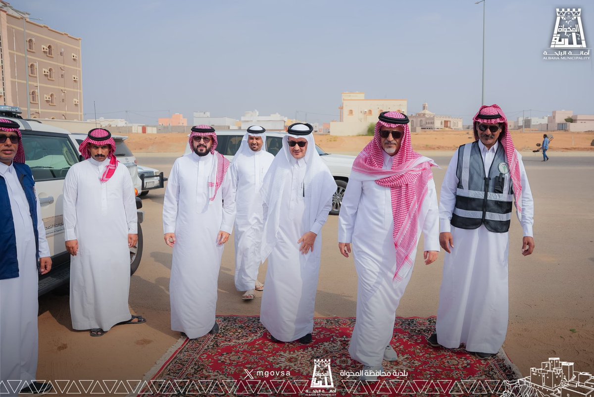 mgovsa's tweet photo. تحت رعاية كريمة من صاحب السمو أمير منطقة الباحة،
قام سعادة محافظ المخواة الأستاذ غلاب بن غالب أبو خشيم بتدشين مبادرة "تشجير مركز ناوان"، بحضور رئيس #بلدية_محافظة_المخواة المهندس سعيد بن صالح الزهراني، ورئيس مركز ناوان الأستاذ عبدالعزيز شاكر، ورئيس الغرفة التجارية الأستاذ أحمد الخرش، بالإضافة إلى مشاركة قطاع التعليم والزراعة، وعدد من الجمعيات والفرق التطوعية. تأتي هذه المبادرة في إطار الجهود المبذولة لتعزيز الغطاء النباتي في المحافظة والمراكز التابعة لها.

#وزارة_البلديات_والإسكان
#أمانة_منطقة_الباحة