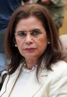 enriquemunozFM's tweet photo. Honduras dice no a la izquierda.
Electores echaron al tercer lugar a Rixi Moncada, candidata de la presidenta Xiomara Castro, con apenas 20% de votos, ya sin posibilidades.
Encabeza el proceso Tito Asfura, empresario de 67 años y ex alcalde de Tegucigalpa, con más de 40%. https://t.co/G4IanJtIXE
