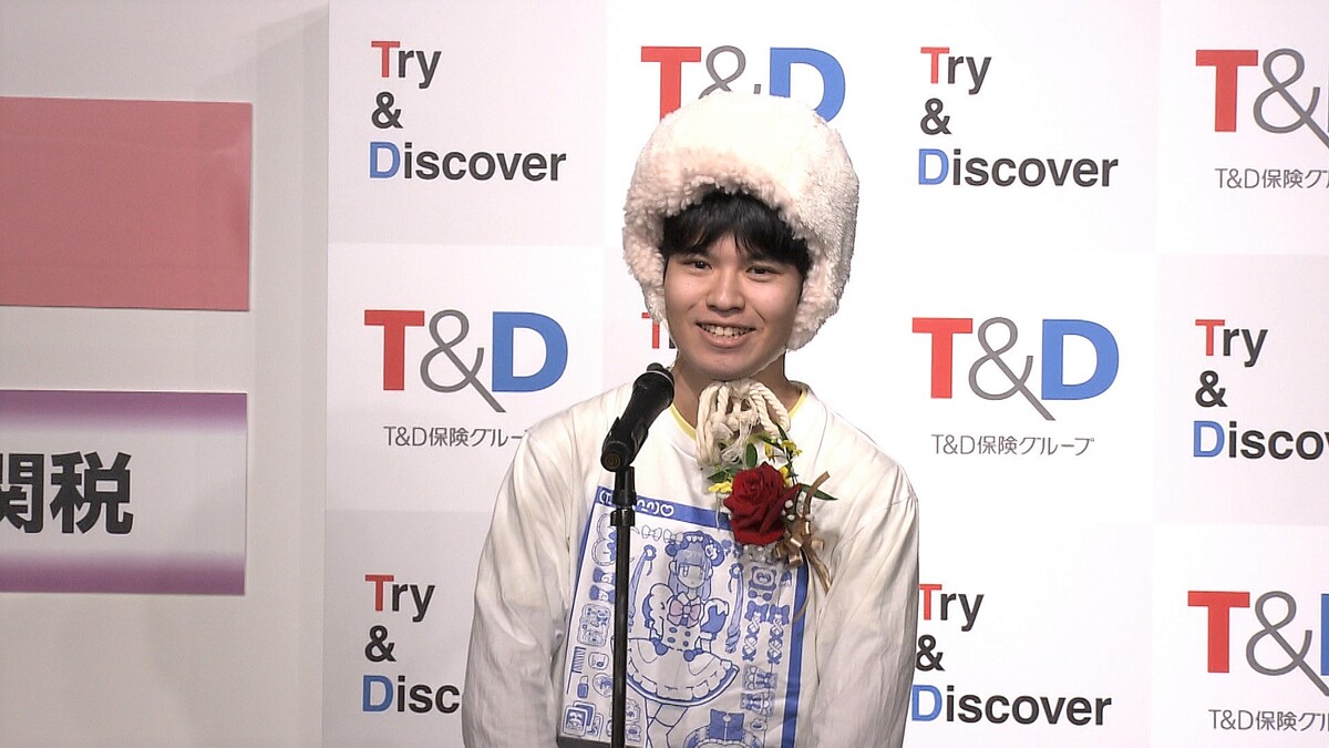 livedoornews's tweet image. 【話題】“エッホエッホ”「新語・流行語」トップ10に 「ツイートしてツイートしてツイートしてまいります」
news.livedoor.com/article/detail…

「エッホエッホ」を考えたうお座氏は「僕は親指を動かしてツイートしただけなのにもかかわらず、このような場に招待していただきありがとうございます」と挨拶した。