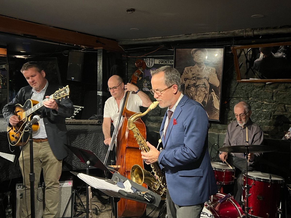 Tom Dempsey tweet media