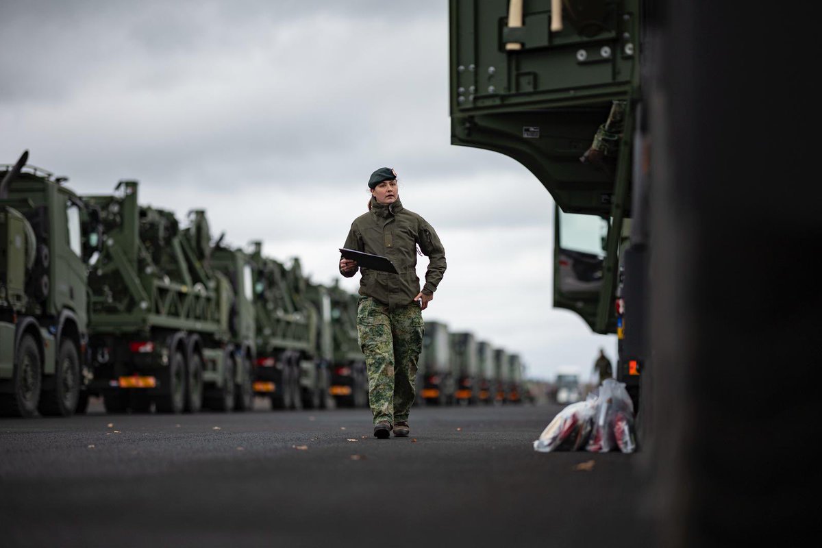 DefensieMin's tweet image. The Netherlands is providing layered air defence in Poland: Patriots, NASAMS, counter-drones and 300 troops.

We protect supply lines to Ukraine, defend NATO’s eastern flank, and develop our capabilities.

This strengthens the security of Poland, Ukraine, NATO and Netherlands!