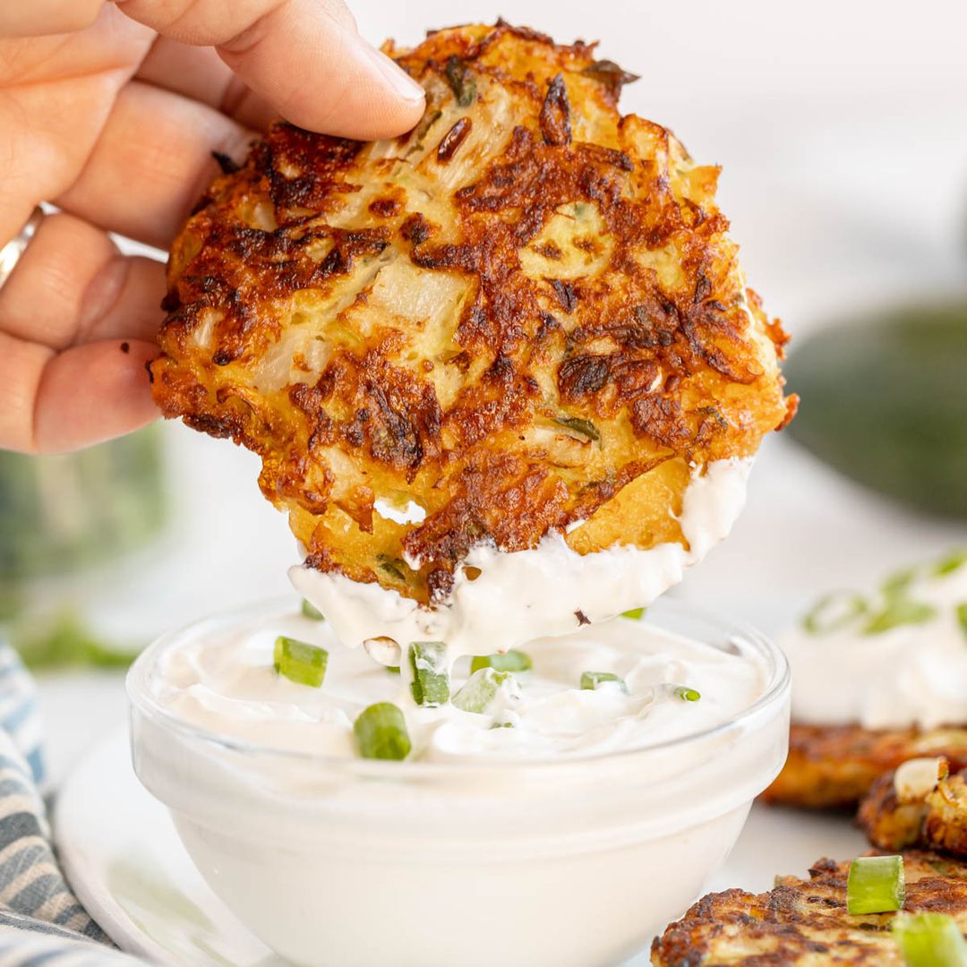 kyleecooks's tweet image. Perfect for summer or anytime you need a fresh, tasty snack! #zucchini #summereats #kyleecooks kyleecooks.com/zucchini-fritt…