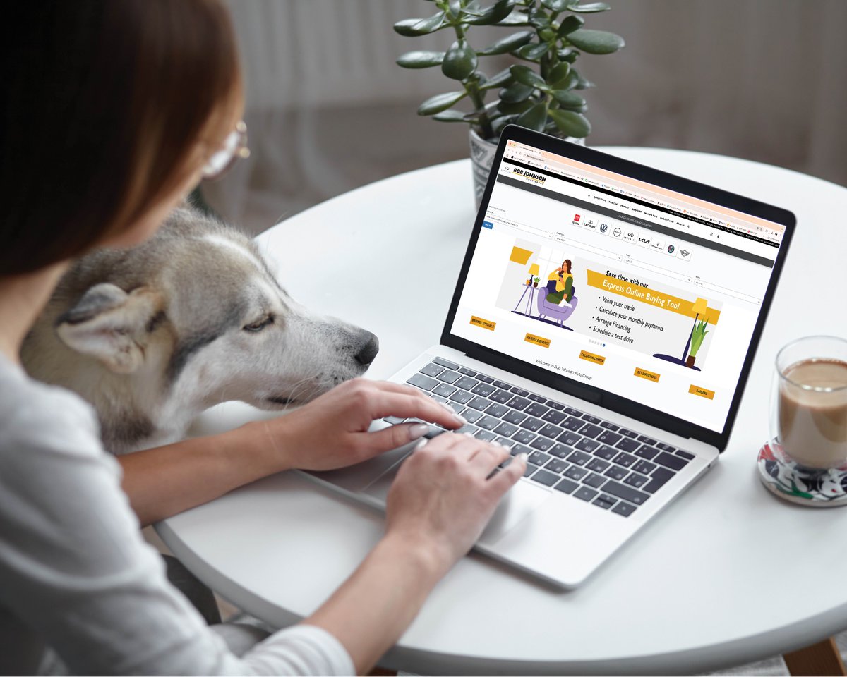 Bobjohnsonlexus's tweet photo. DID YOU KNOW??? You can schedule a service appointment online, any time, day 🌞 or night 🌛 from the comfort of your home!  🐶
https://t.co/RXxuCXLfFZ 
#BobJohnsonImports #RochesterNY https://t.co/I0vJEWCk0E