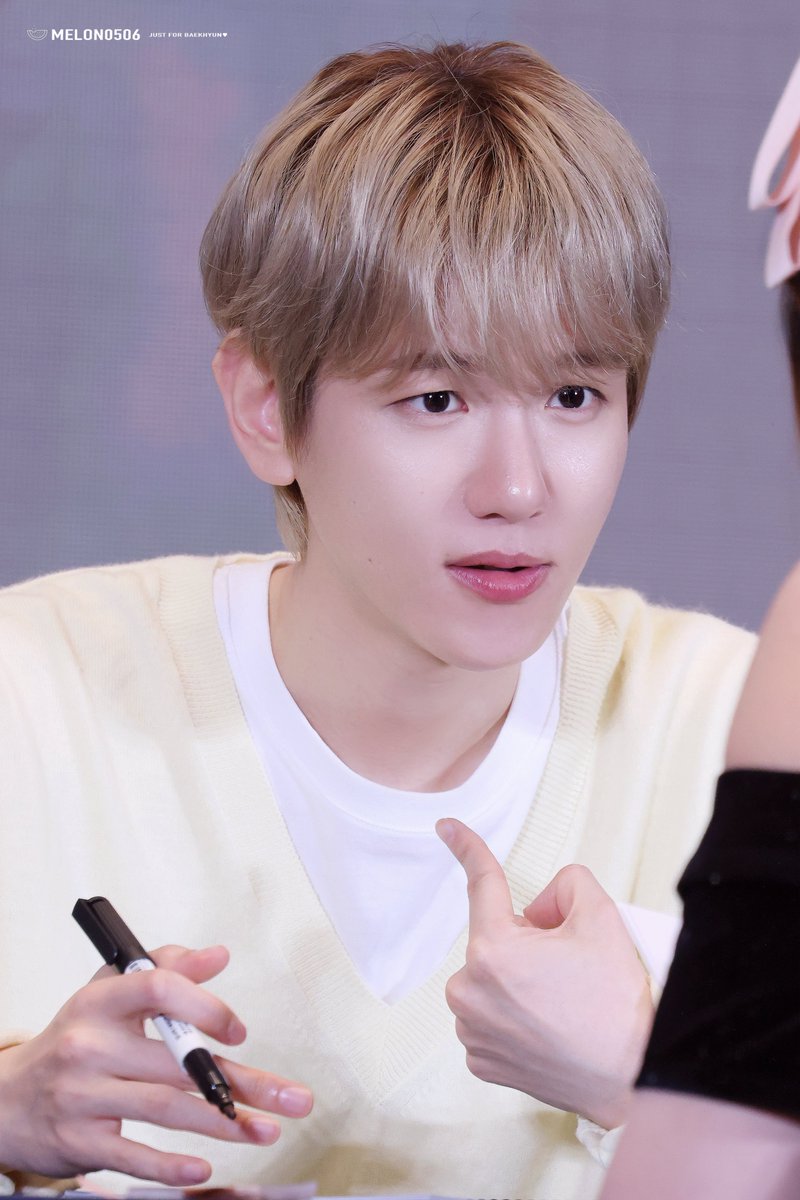 MelonB0506's tweet photo. 20251129  YIZHIYU
큰귀강아지
✧੯•́໒꒱ 
 #백현 #BAEKHYUN #ベッキョン 
#边伯贤 @B_hundred_Hyun https://t.co/JYgfxug5qW