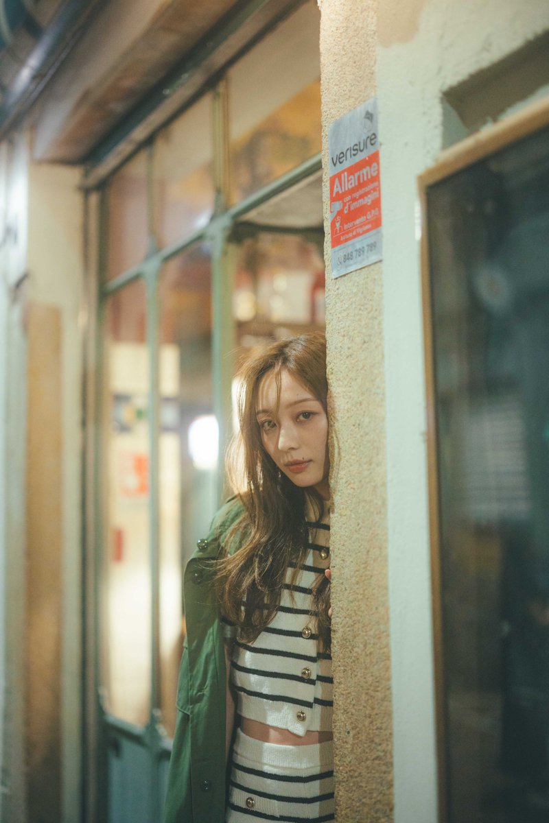 umeminami_2nd's tweet image. #梅澤美波2nd写真集
2026年2月3日 発売決定🩵

舞台はイタリア🇮🇹
梅澤さんの大人の魅力も素の笑顔もぎゅっと詰まった1冊です🤍🐚

🇮🇹Amazon x.gd/h3Sem
🍋セブンネット x.gd/gpzmV
🍕Sony Music Shop x.gd/08vXh
🍷楽天 x.gd/T9slQ