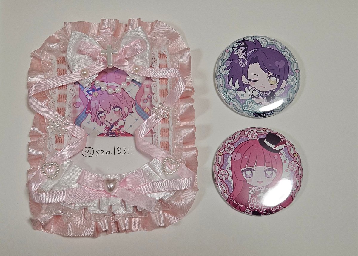 sza183ii's tweet photo. きゃらっぴん プリパラ 缶バッジ ステッカー

【譲】シオン、そふぃ
【求】同種レオナ＞異種レオナ

都内、横浜手渡し＞郵送でのお取引

お気軽にお声掛けください。 https://t.co/sbLE49F9Sh