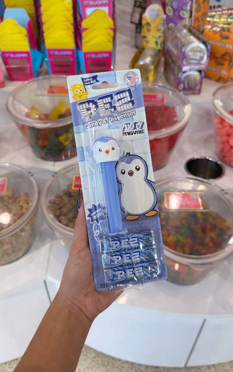 <a href="/pudgypenguins/">Pudgy Penguins</a> x <a href="/PEZCandyUSA/">PEZ®</a> has landed at <a href="/ITSUGAR/">IT'SUGAR</a> for MIAMI ART WEEK!