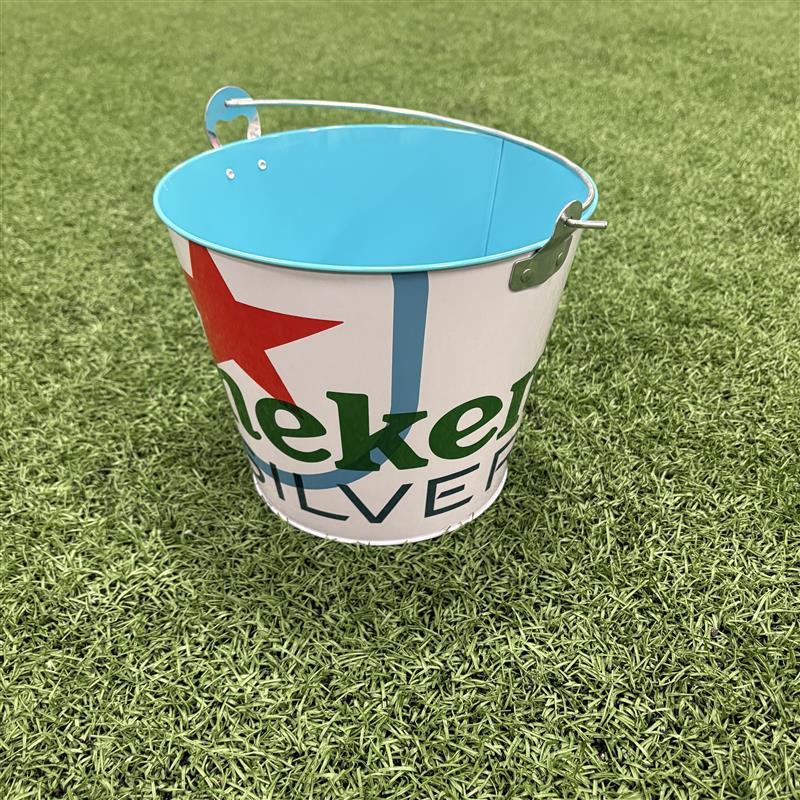 RBNYHelp's tweet image. 🎁12 Days of M+🎁

Day 1:      
- Heineken Bucket
- Roy Miller Nameplate
- 2018 Home Jersey (YS)
- Team Autographed Stone Kit (Sweepstakes)
- Forsberg Autographed Stone Kit (Auction)

Link: newyorkredbullsmembers.com/login