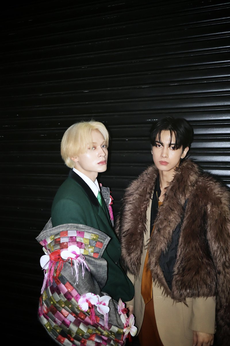 HORI7ONofficial's tweet image. HORI7ON at the 10th PPOP Music Awards

#HORI7ON #호라이즌 #10thPPOPMusicAwards