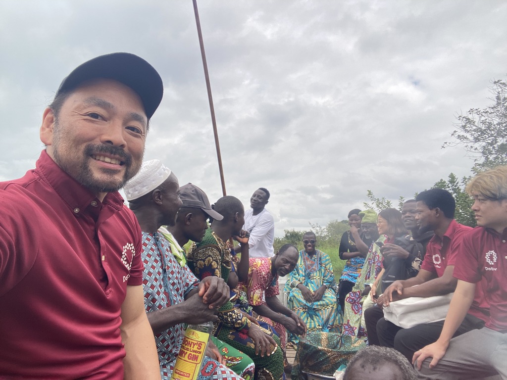 obahiroy's tweet image. ベナンやセネガルチームとのオンライン会議中で、こちらから質問して発言を求めた時に、彼らは最初に「Bonjour tout le monde, vous allez…