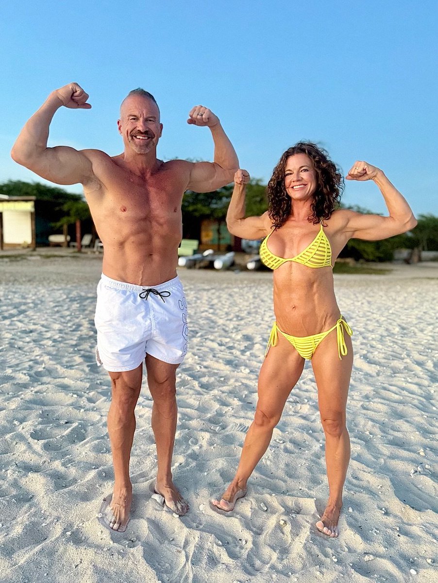 JayCampbell333's tweet image. This triple agonist has demolished the $200B weight loss industry.

✓ 24.2% body weight reduction in 36 weeks 
✓ Zero surgery or major side effects 
✓ Makes Ozempic look prehistoric 

Results in 4-8 weeks.

A deep dive into GLP-3 the final evolution:🧵

[BOOKMARK THIS THREAD]