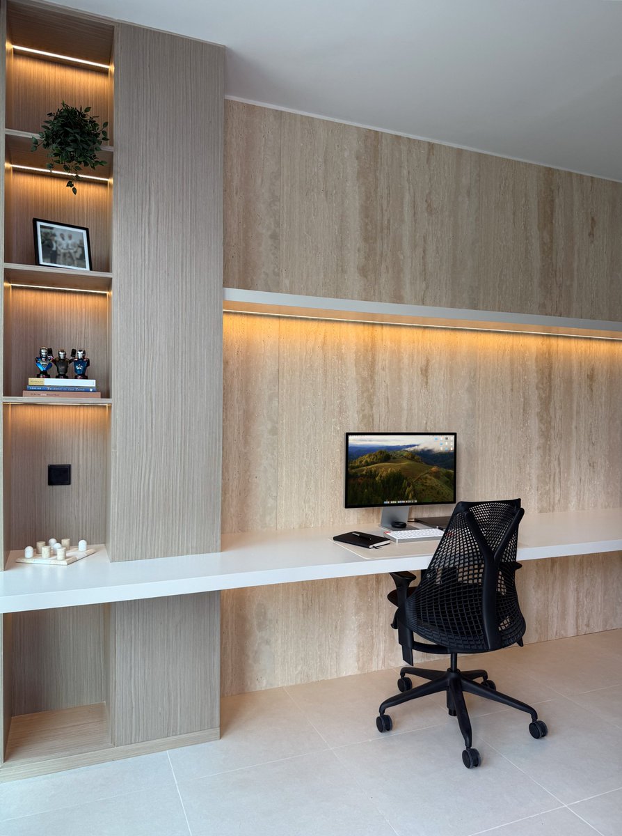 kvnkld's tweet image. Got myself a new home office 🙌