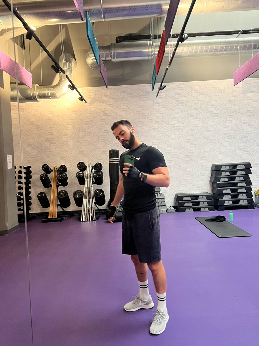 Mark 🦦 tweet media