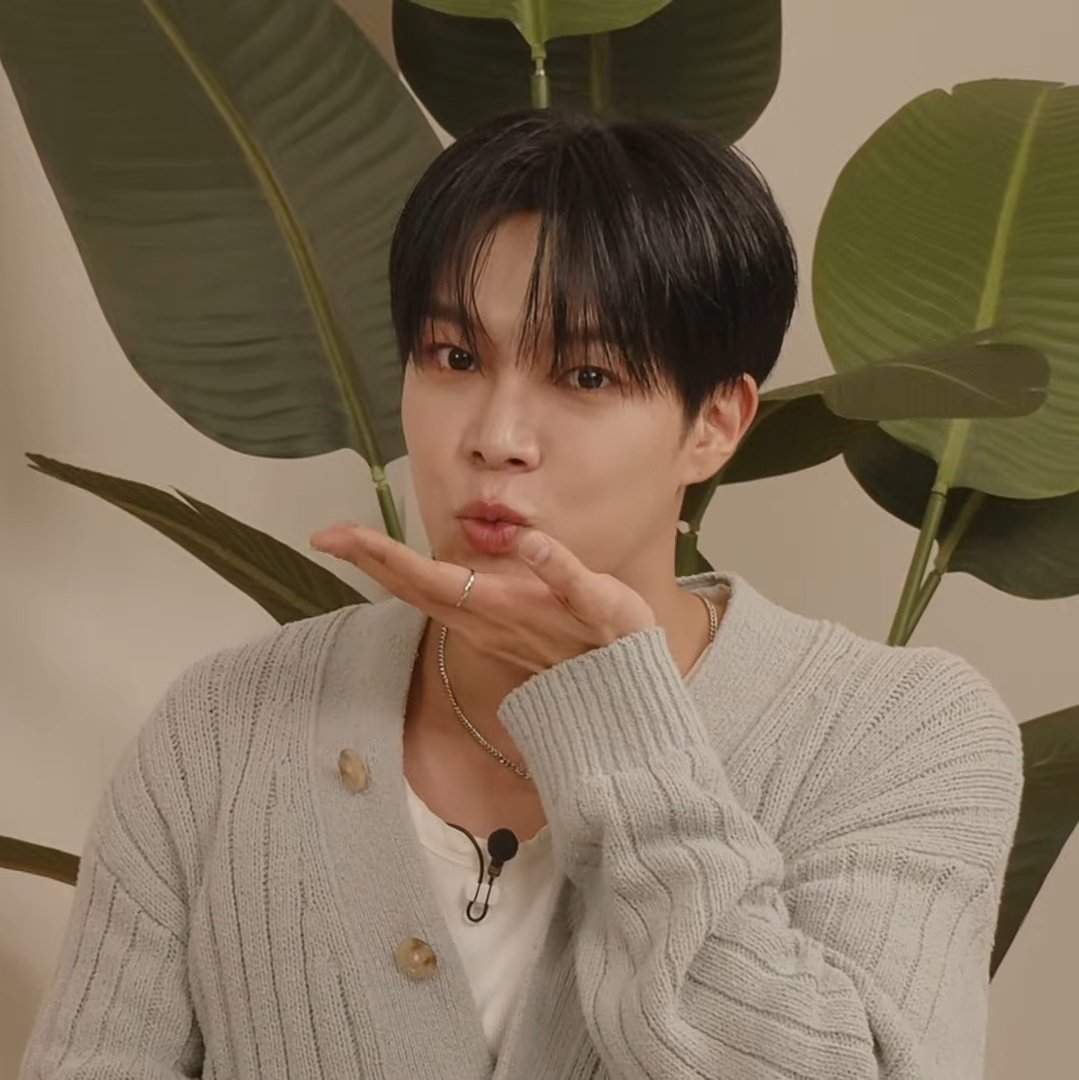9yehye0n's tweet photo. 🐝
#DONGHEON #동헌 
#VERIVERY #베리베리 https://t.co/YhdZVWKuhn