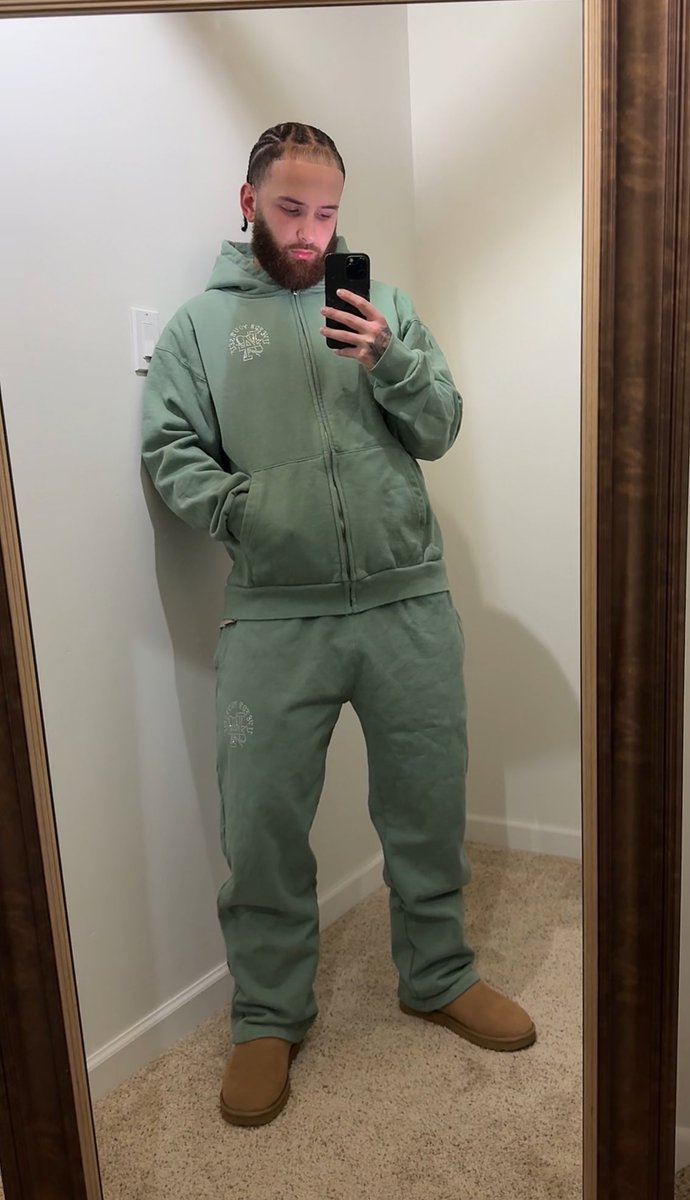 yaboyzekee's tweet image. Made this last night