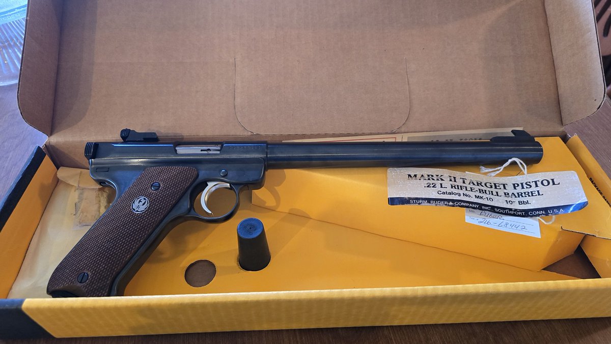 ArmedToTheKilt tweet media