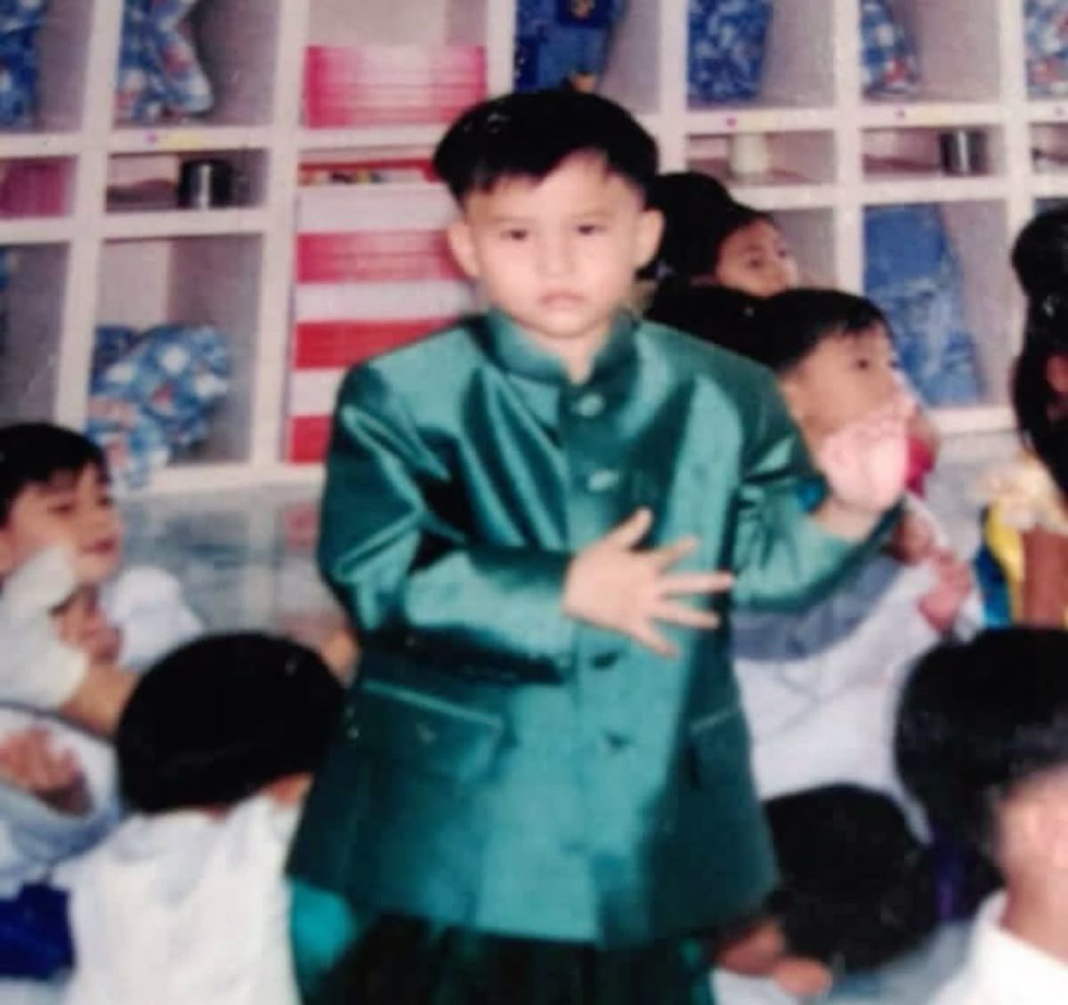 summerevenings_'s tweet image. จริงๆพี่รำเป็นตั้งนานละ แค่อยากให้สาวสอนไปงั้น รำสวยมาตั้งแต่เด็กด้วยซ้ำอะ 

#MuTeLuvFistFootFusionEP3
#skywongravee @skywongraveee