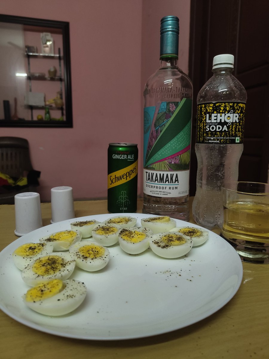 ShambuAnna's tweet image. ഇല്ലത്തിന്ന് പട്ടയും മുട്ടയും ആണ് സ്പെഷ്യൽ😇
#dryday